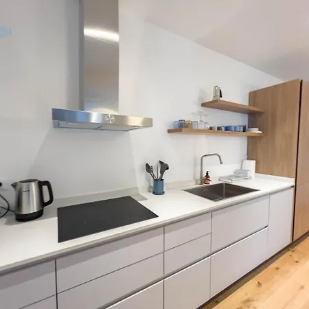 Blue Palace 5d Tirabora Short Rent, Con Parcheggio Privato Apartamento Trieste