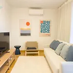 Blue Palace 5d Tirabora Short Rent, Con Parcheggio Privato Apartamento Trieste