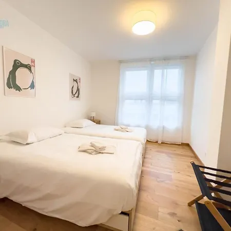 Blue Palace 5d Tirabora Short Rent, Con Parcheggio Privato Lägenhet *