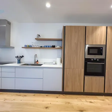 Appartamento Blue Palace 5d Tirabora Short Rent, Con Parcheggio Privato Trieste